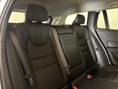 Volvo V60 Cross Country D4 AWD Geartronic Pro (15)