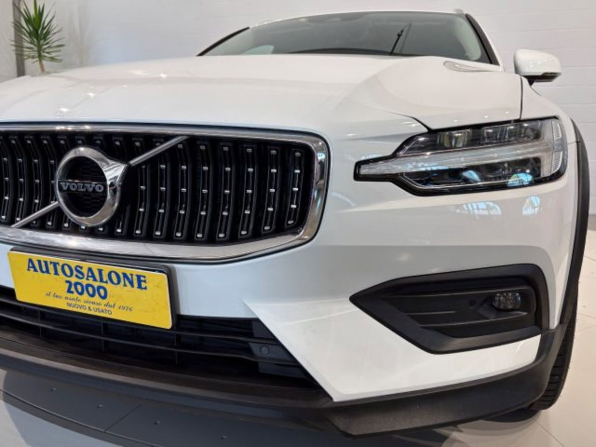 Volvo V60 Cross Country D4 AWD Geartronic Pro (16)
