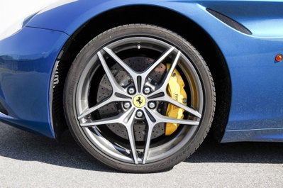 Ferrari California Spider California T DCT (7)