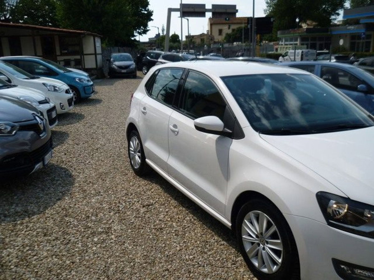 Volkswagen Polo 1.6 TDI DPF 5 porte Comfortline (2)