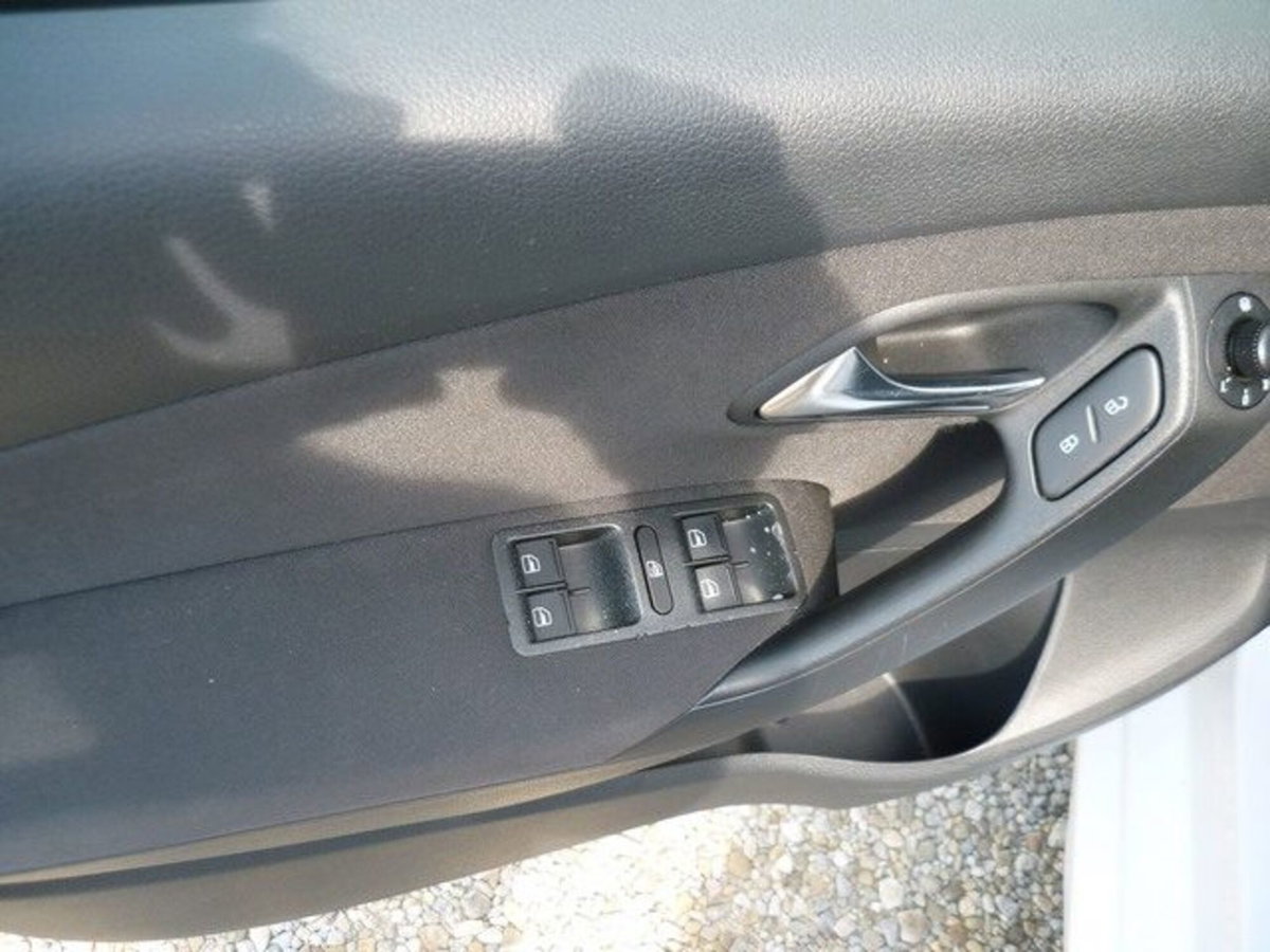 Volkswagen Polo 1.6 TDI DPF 5 porte Comfortline (8)