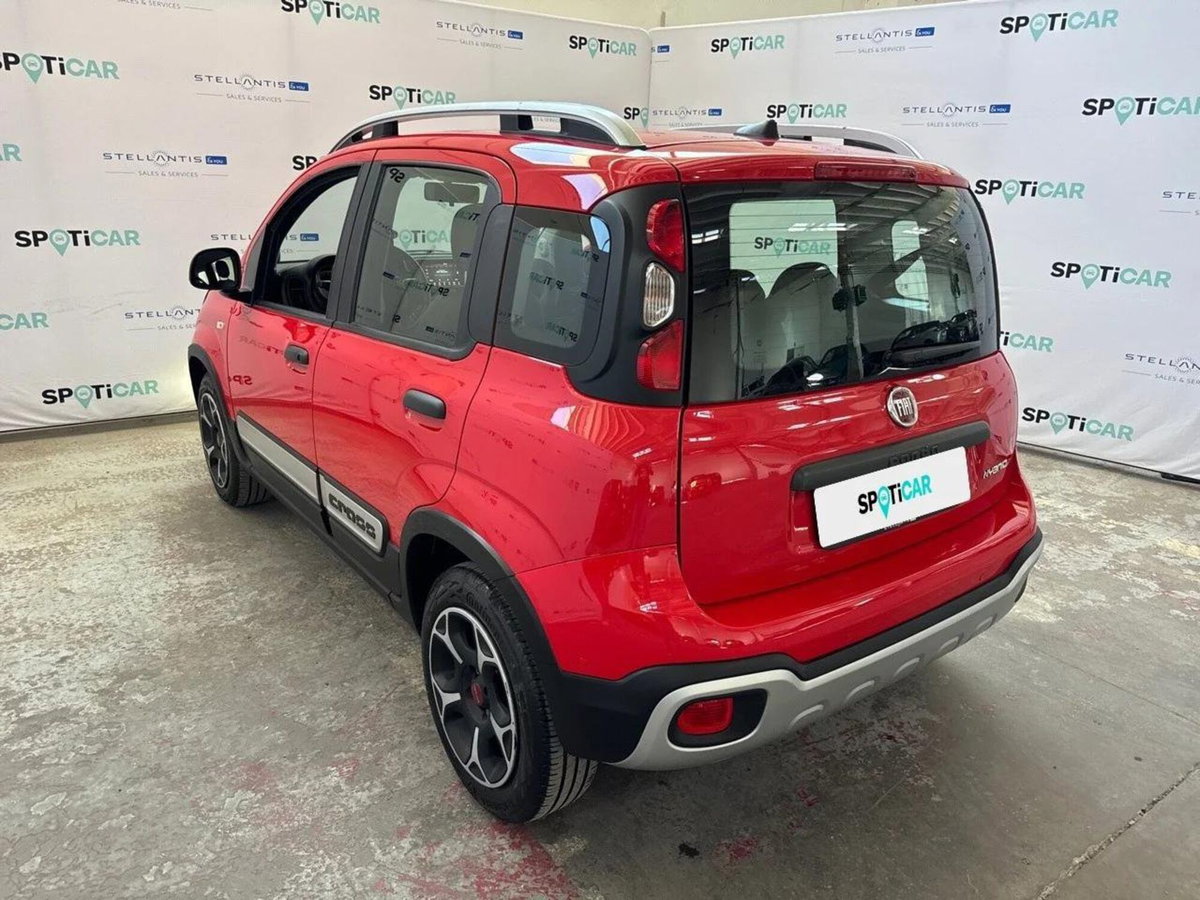 Fiat Panda 1.0 FireFly S&S Hybrid City Cross (3)