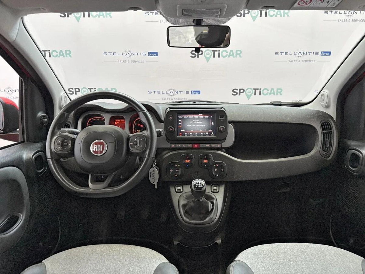 Fiat Panda 1.0 FireFly S&S Hybrid City Cross (8)