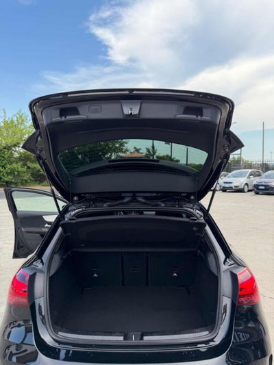 Mercedes-Benz Classe A 180 d AMG Line Premium Plus auto (14)