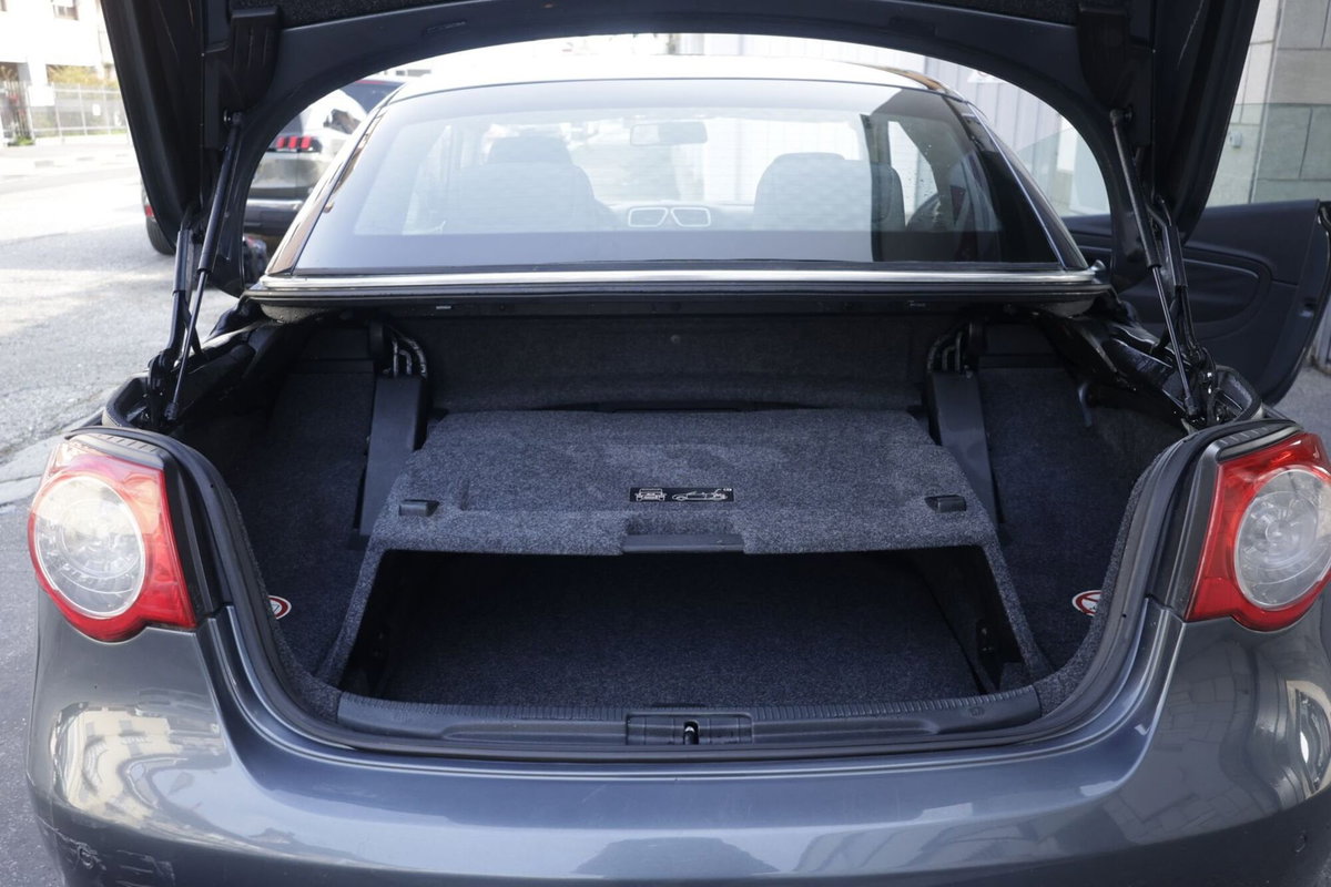 Volkswagen Eos 16V FSI (18)