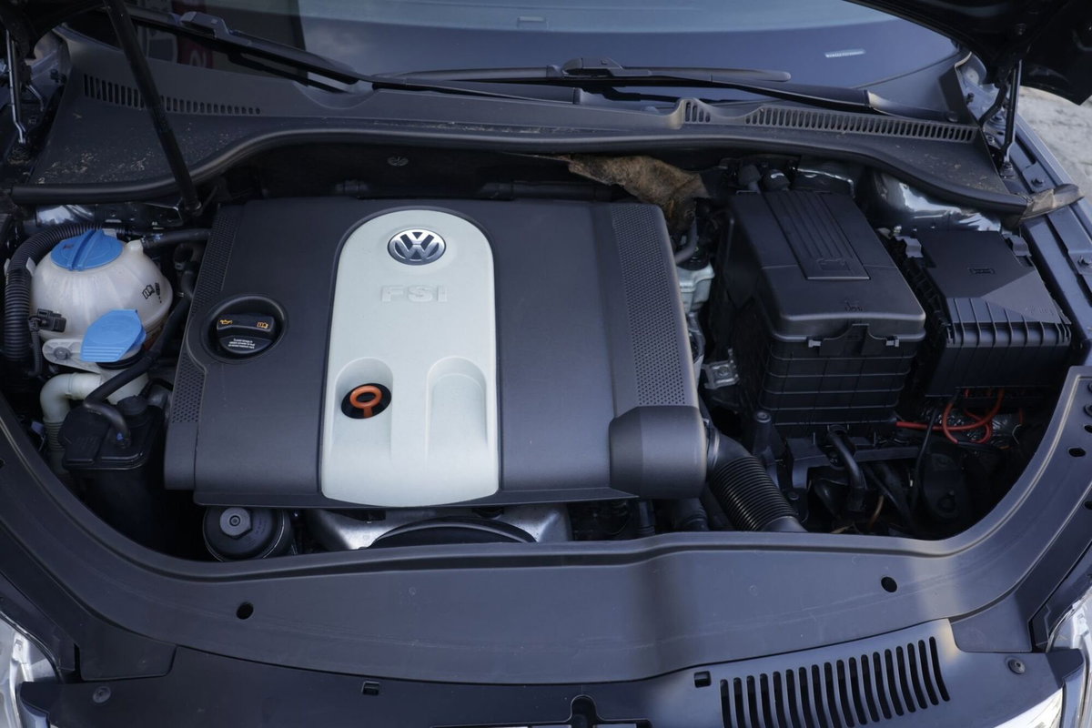 Volkswagen Eos 16V FSI (19)