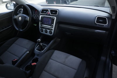 Volkswagen Eos 16V FSI (8)