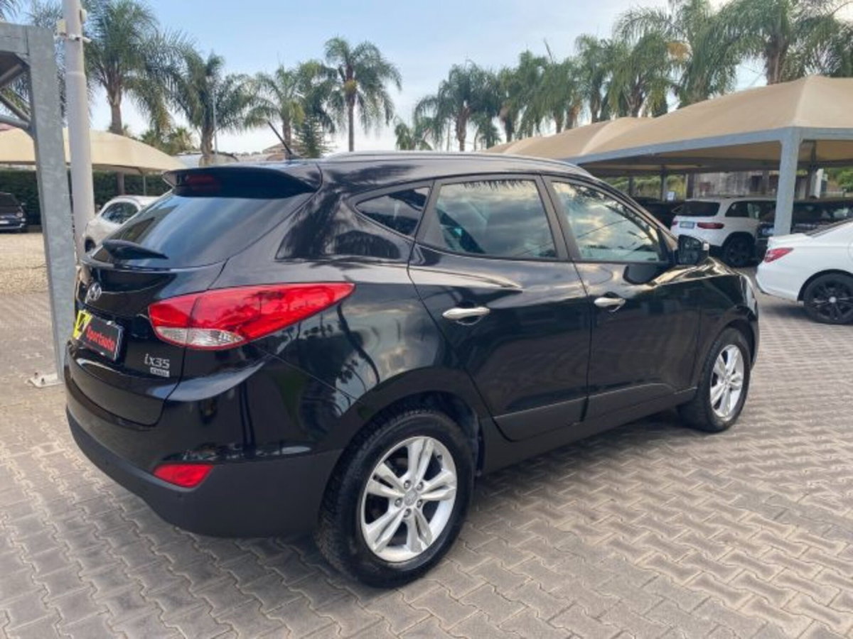 Hyundai ix35 2.0 CRDi 2WD Comfort (4)