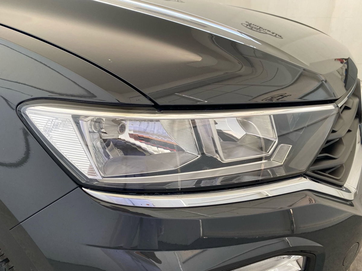 Volkswagen T-Roc 1.6 TDI SCR Style BlueMotion Technology (8)