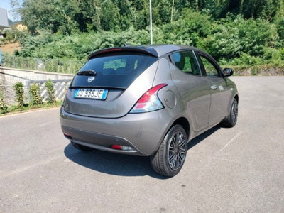 Lancia Ypsilon 1.0 FireFly 5 porte S&S Hybrid Maryne (6)