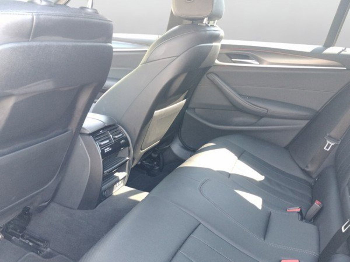 BMW Serie 5 Touring 520d xDrive  Sport (12)