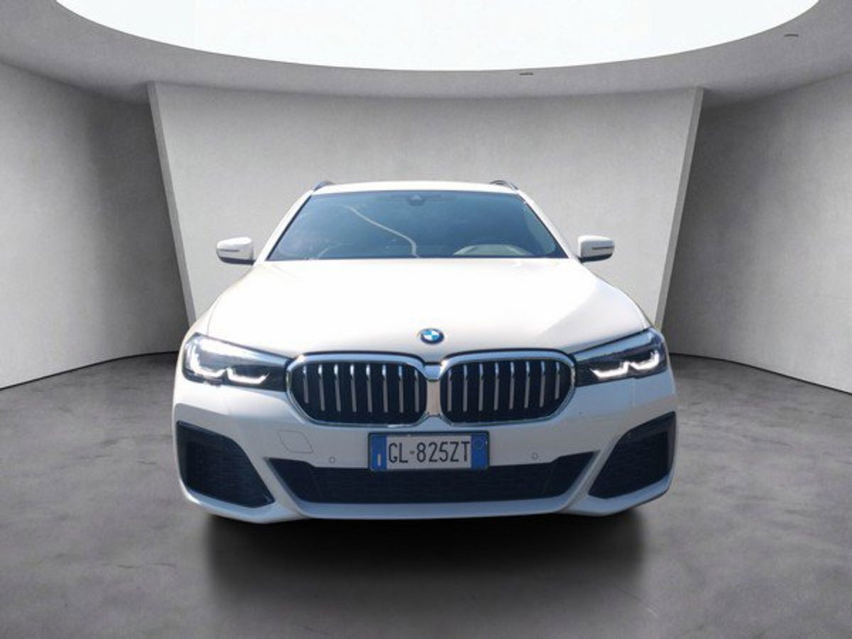 BMW Serie 5 Touring 520d xDrive  Sport (2)