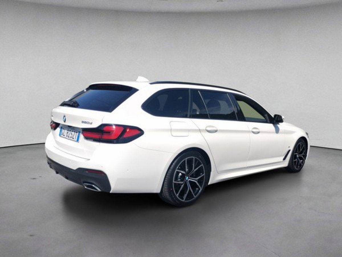 BMW Serie 5 Touring 520d xDrive  Sport (5)