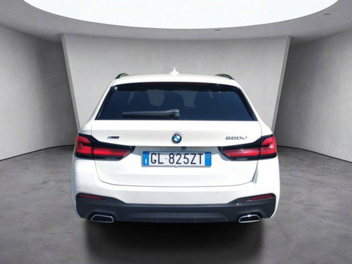 BMW Serie 5 Touring 520d xDrive  Sport (6)