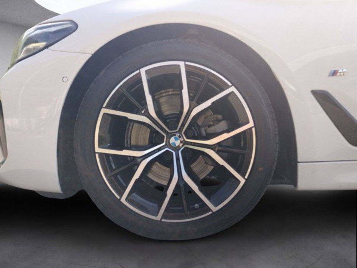 BMW Serie 5 Touring 520d xDrive  Sport (7)