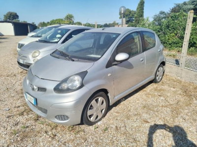 Toyota Aygo 1.0 12V VVT-i 5 porte Now Connect (3)