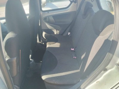 Toyota Aygo 1.0 12V VVT-i 5 porte Now Connect (8)