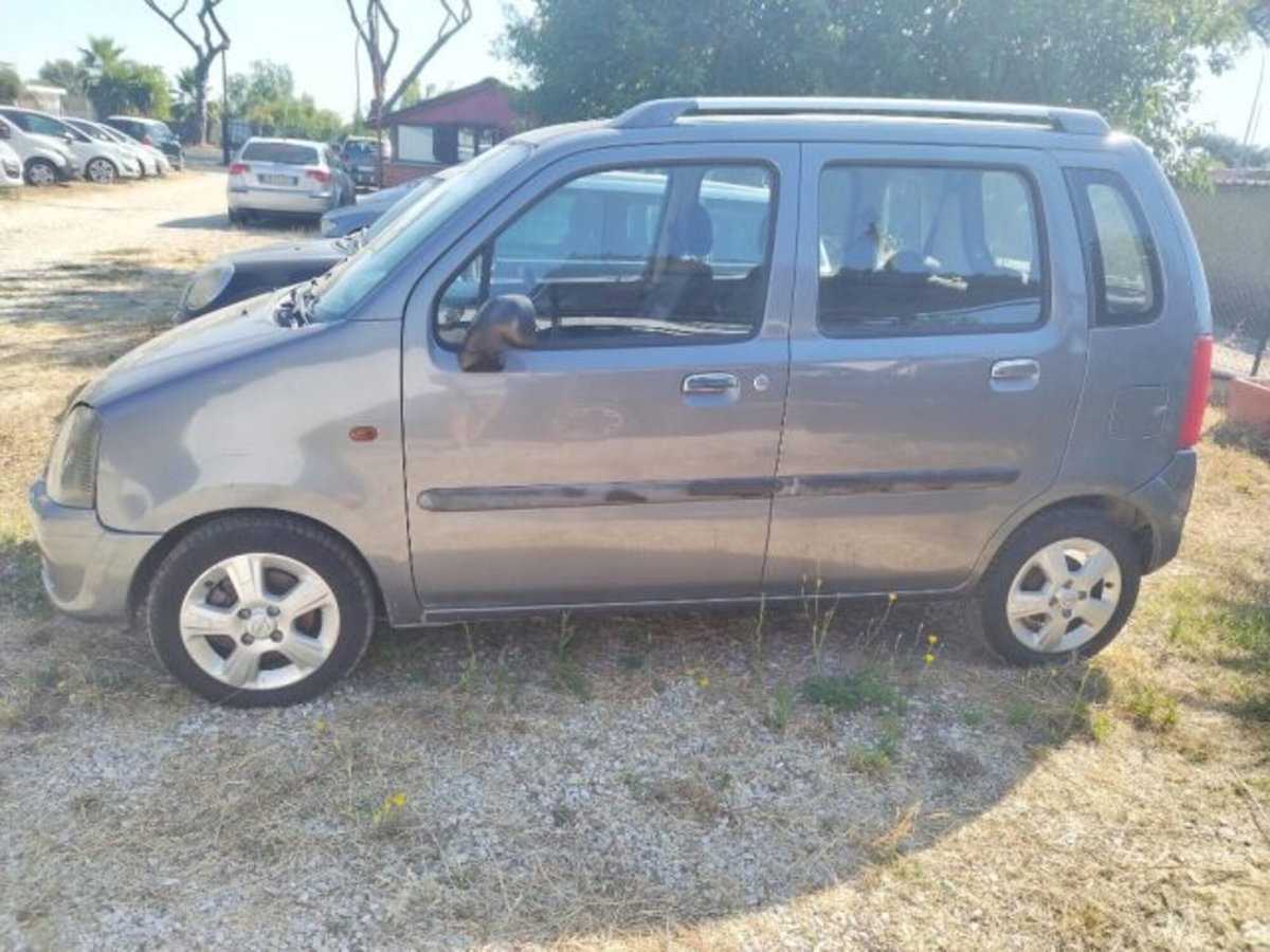 Opel Agila 1.2 16V Edition (3)