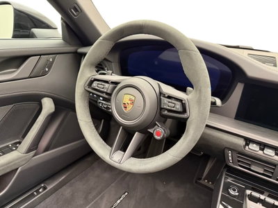 Porsche 911 Cabrio Targa 3.6 4 GTS auto (5)