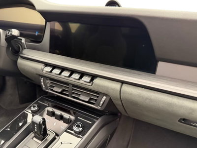 Porsche 911 Cabrio Targa 3.6 4 GTS auto (6)