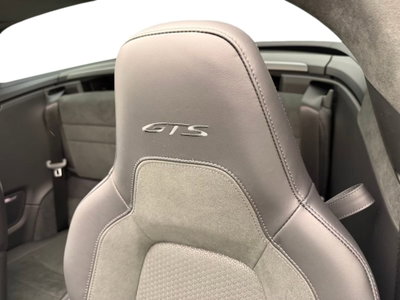 Porsche 911 Cabrio Targa 3.6 4 GTS auto (8)