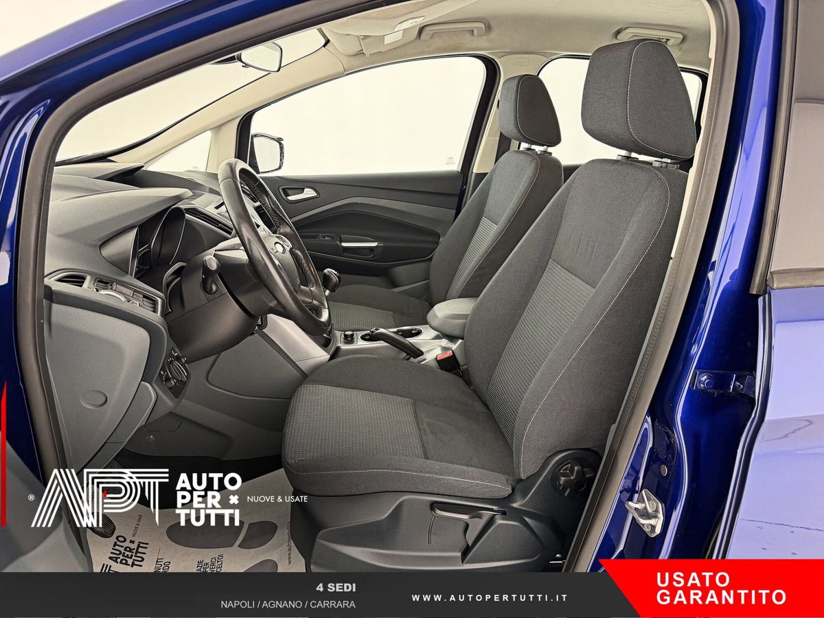 Ford C-Max 1.6 TDCi 95CV Titanium (18)