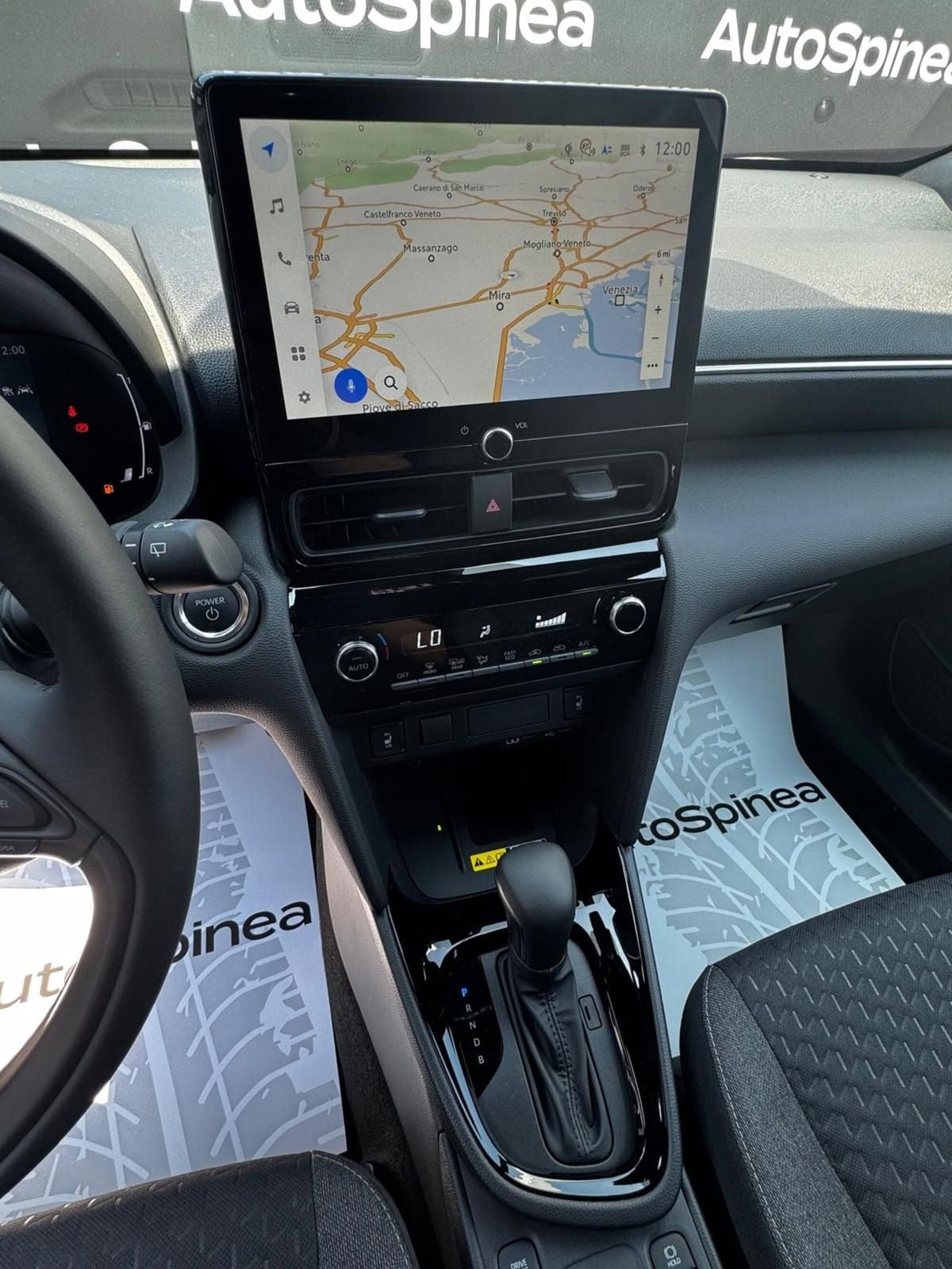 Toyota Yaris Cross Trend fwd 130cv e-cvt (10)
