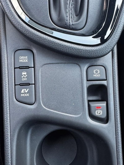 Toyota Yaris Cross Trend fwd 130cv e-cvt (12)