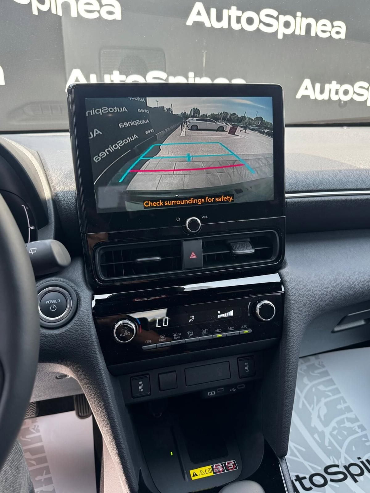 Toyota Yaris Cross Trend fwd 130cv e-cvt (8)