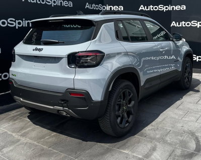Jeep Avenger 1.2 turbo e-hybrid mhev Upland 4xe 145cv edct6 (5)