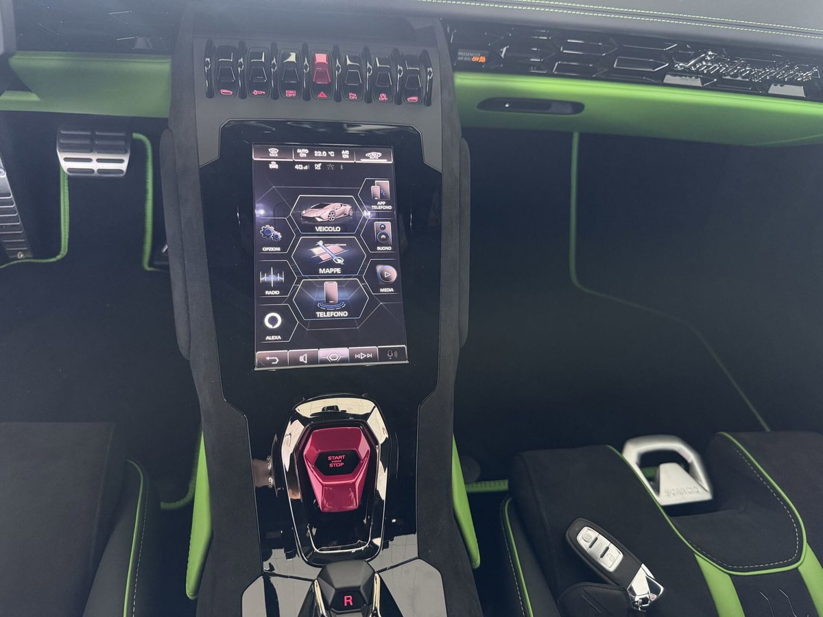 Lamborghini Huracán Coupé 5.2 V10 LP 610-4 Coupé (18)