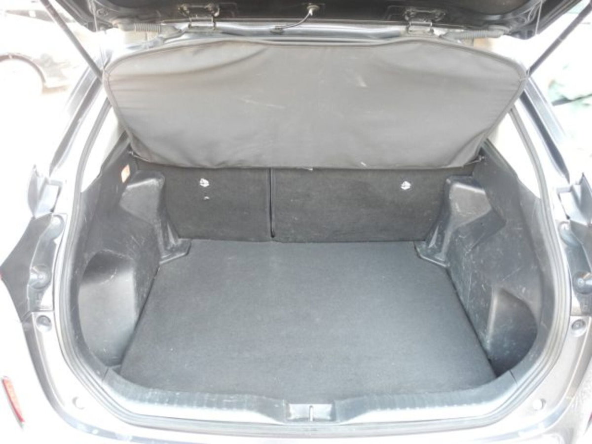 Toyota Yaris Cross 1.5h GR Sport Black Sky fwd 116cv e-cvt (13)