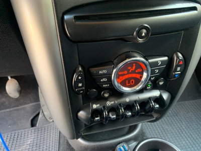 MINI Mini Countryman 1.6 Cooper D Countryman (14)