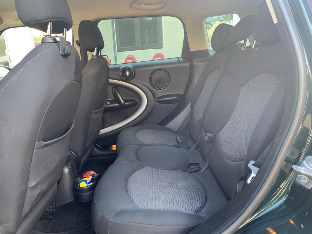 MINI Mini Countryman 1.6 Cooper D Countryman (17)