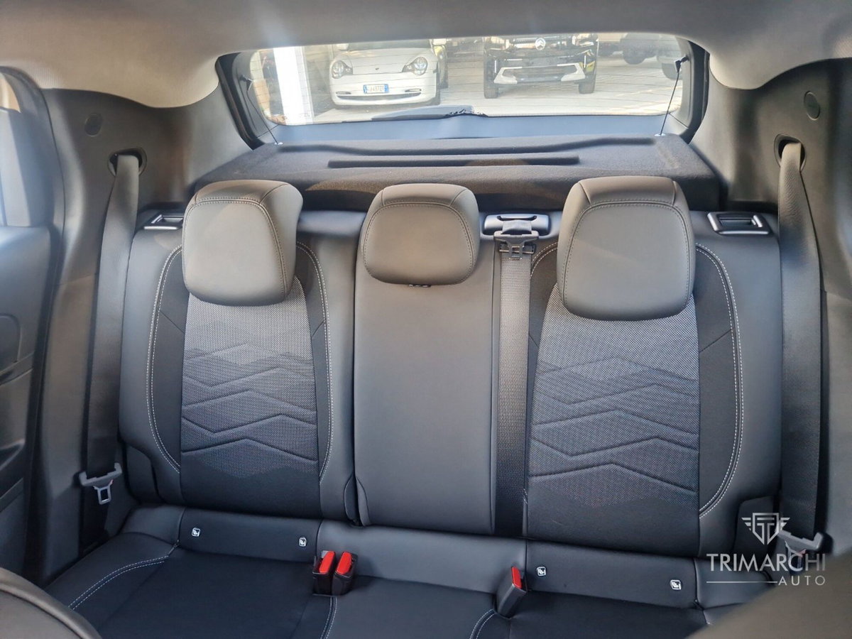 Jeep Avenger 1.2 turbo e-hybrid mhev Altitude fwd 110cv edct6 (11)