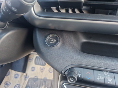 Jeep Avenger 1.2 turbo e-hybrid mhev Altitude fwd 110cv edct6 (20)