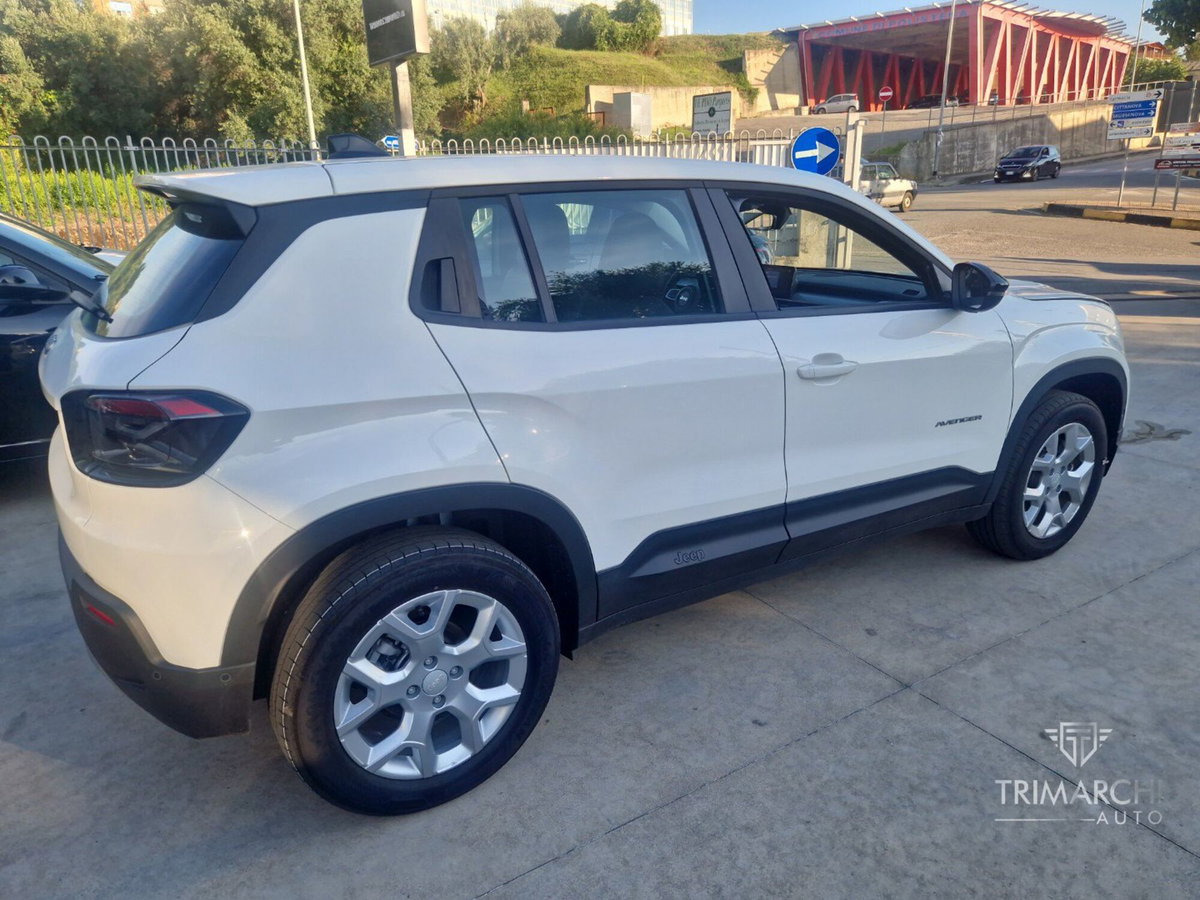 Jeep Avenger 1.2 turbo e-hybrid mhev Altitude fwd 110cv edct6 (6)