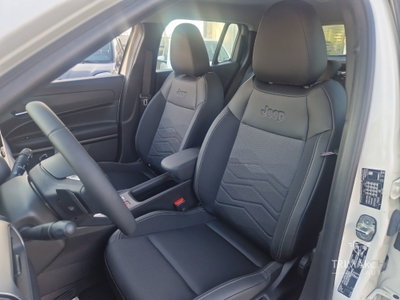 Jeep Avenger 1.2 turbo e-hybrid mhev Altitude fwd 110cv edct6 (9)