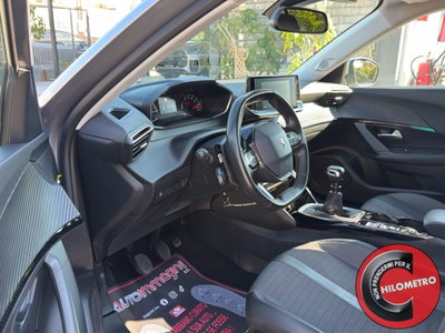 Peugeot 2008 1.2 turbo Allure 100cv (13)