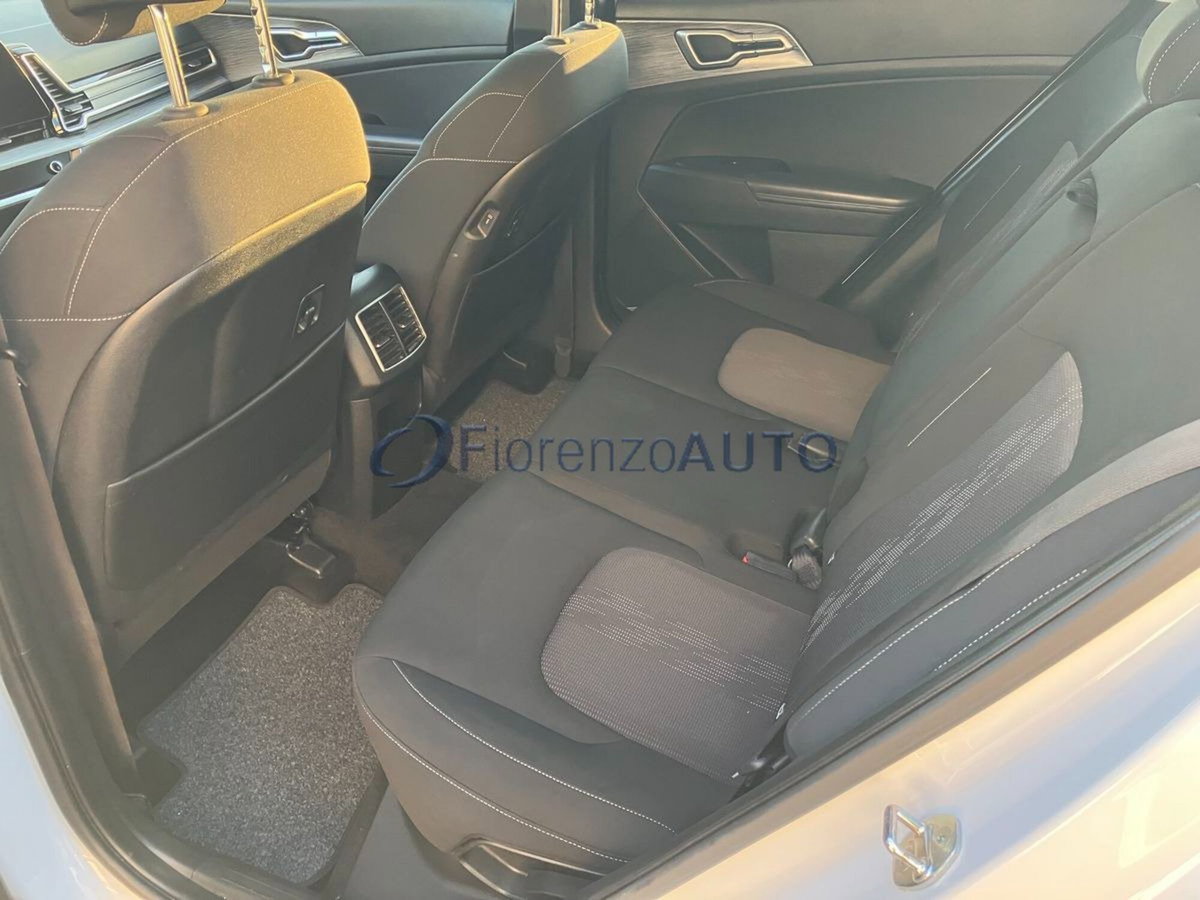 Kia Sportage 1.6 CRDi MHEV Style (11)