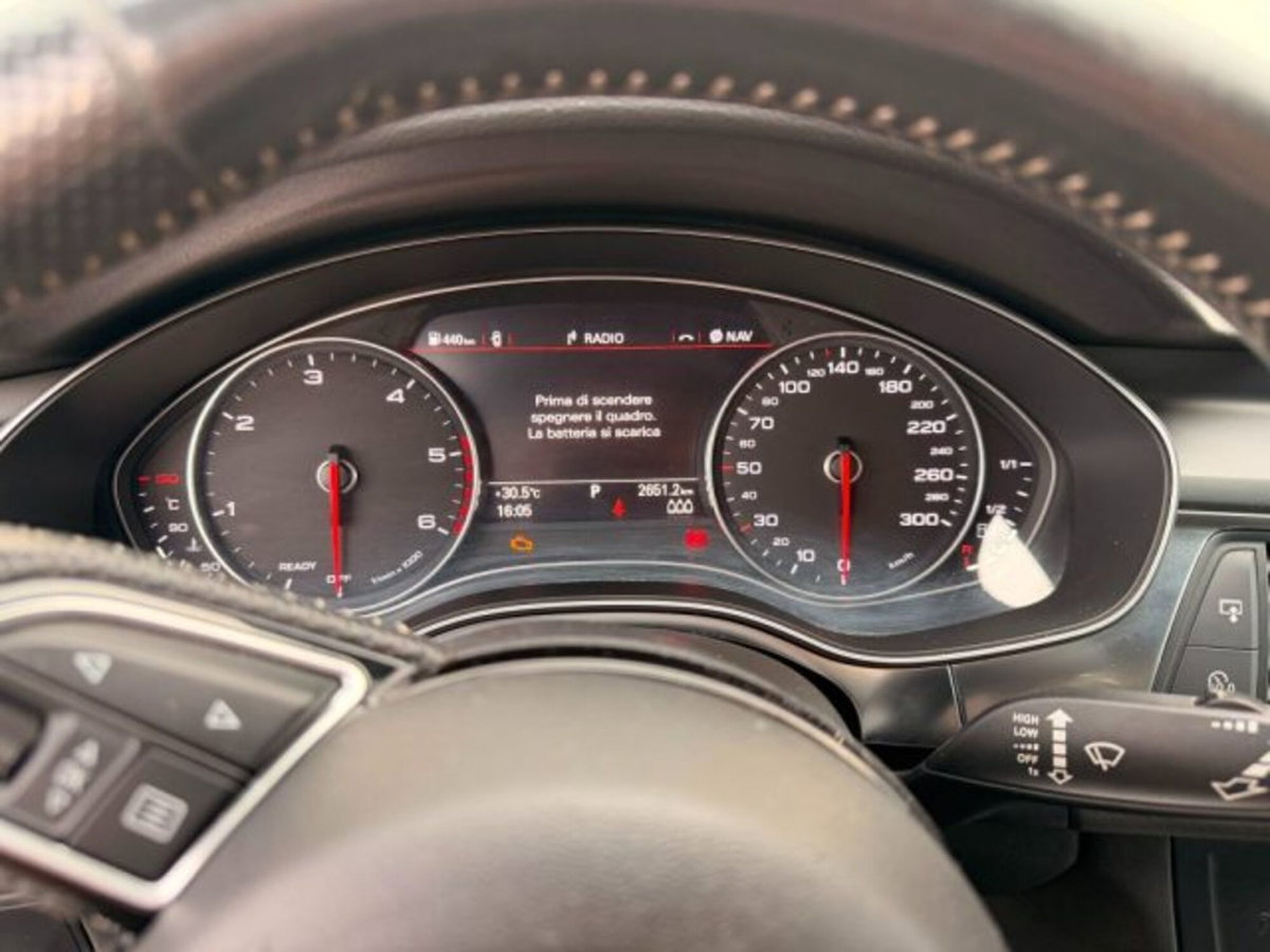 Audi A6 2.0 TDI 190 CV S tronic quattro edition (10)
