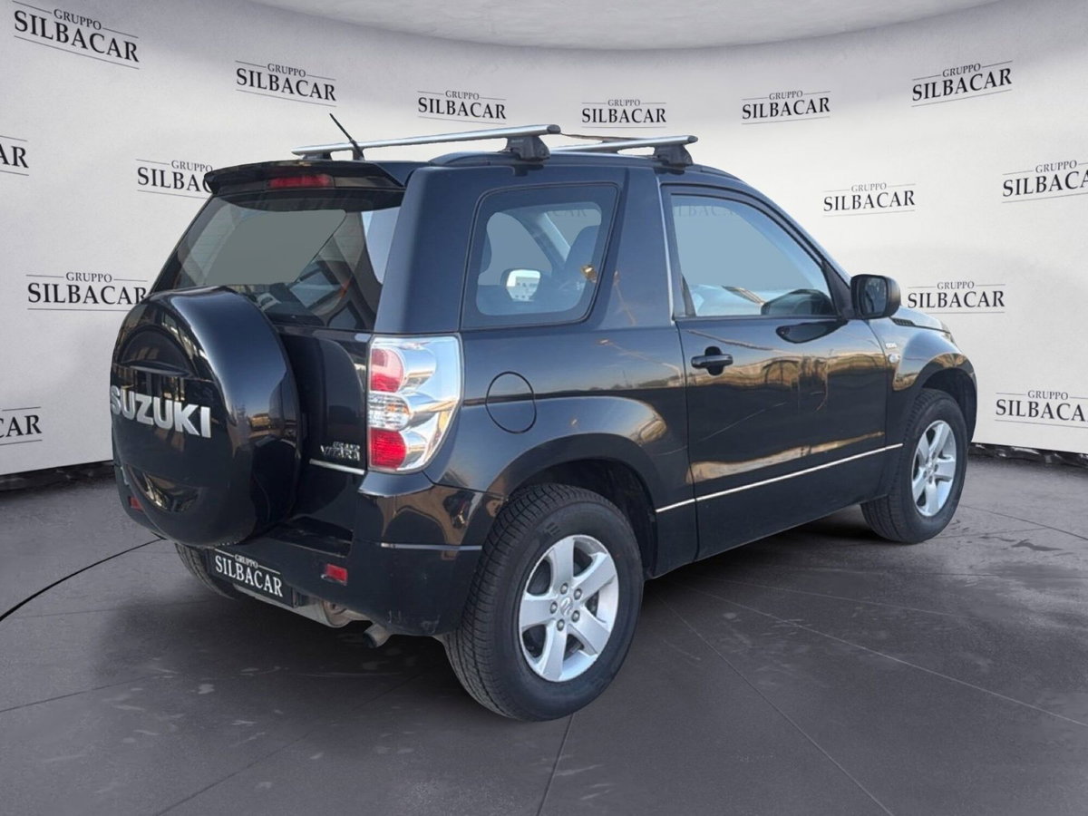 Suzuki Grand Vitara 1.9 DDiS 3 porte Offroad (5)