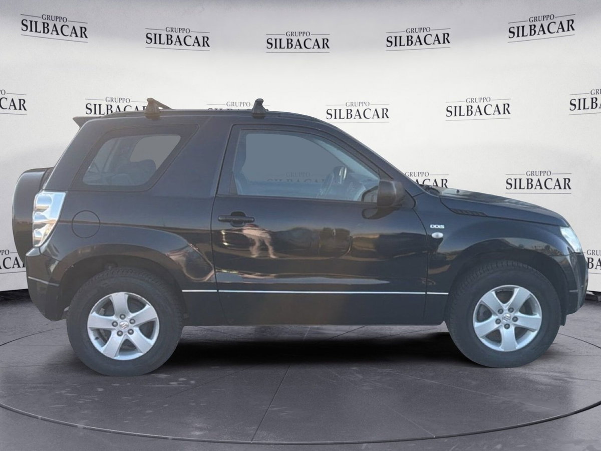 Suzuki Grand Vitara 1.9 DDiS 3 porte Offroad (6)