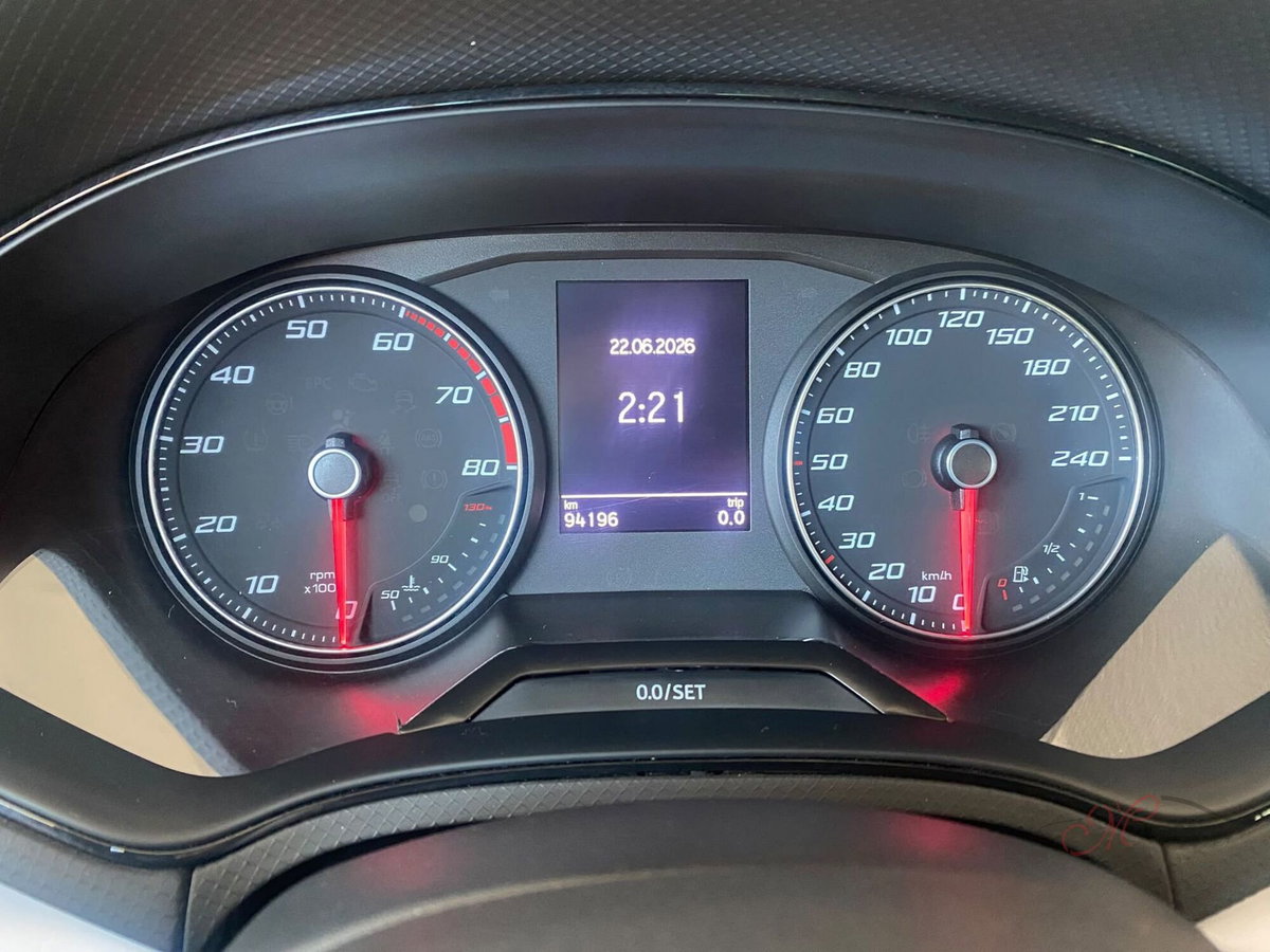 SEAT Arona 1.0 EcoTSI 110 CV DSG FR (11)