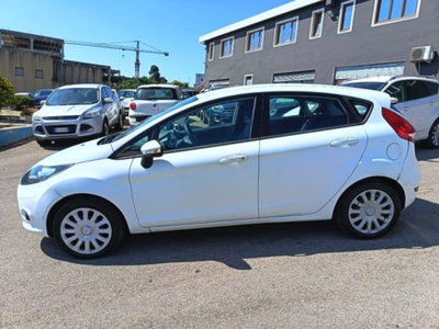 Ford Fiesta 1.4 TDCi 68CV 5 porte Titanium (4)