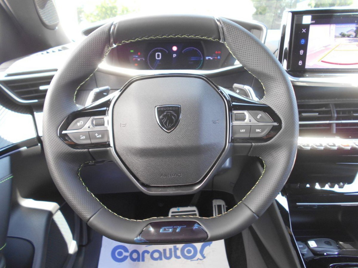 Peugeot 2008 1.2 hybrid GT 145cv e-dcs6 (13)