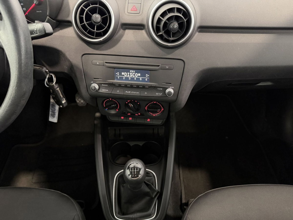 Audi A1 Sportback 1.4 TFSI 125 CV Metal (10)