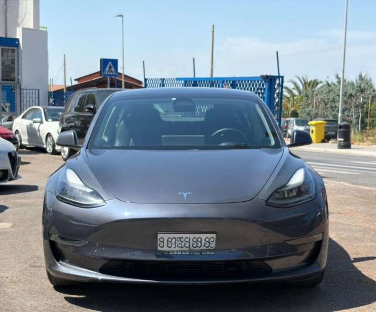 Tesla Model 3 Model 3 Long Range Dual Motor AWD (2)