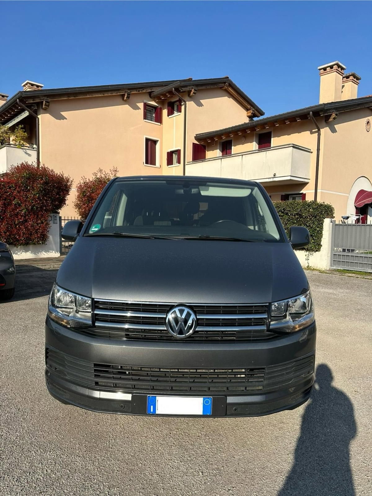 Volkswagen Multivan 2.0 TDI 199CV DSG Comfortline (7)