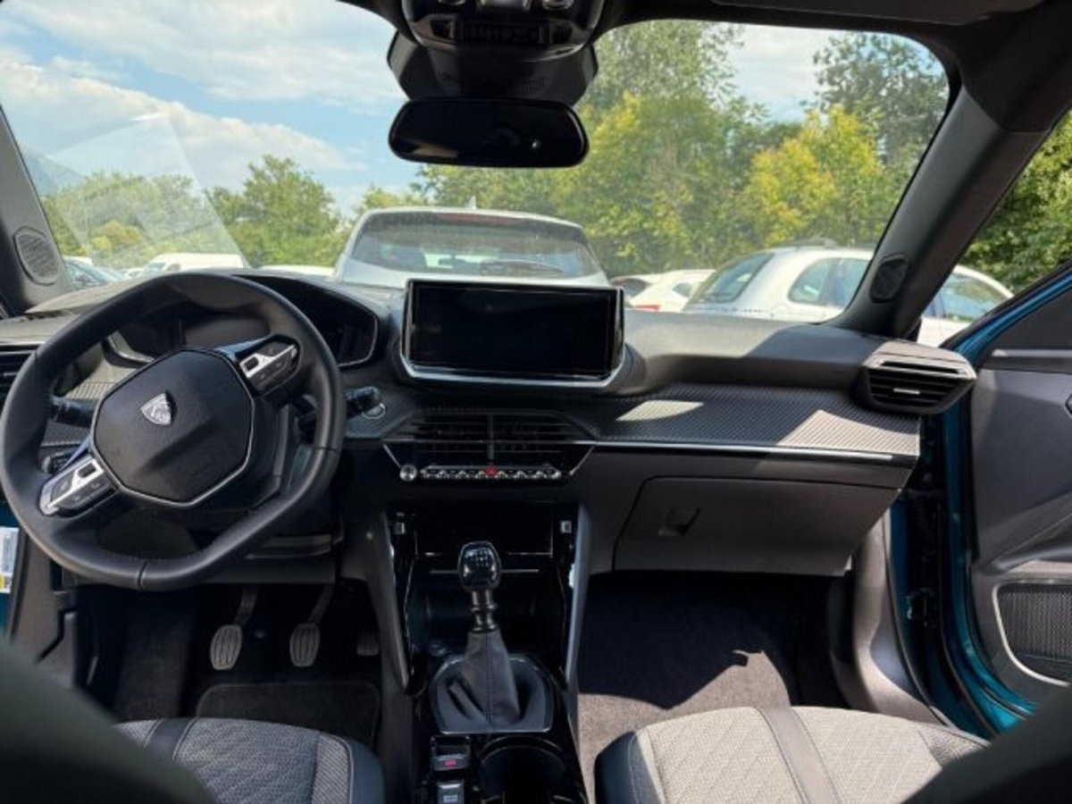 Peugeot 2008 PureTech 100 S&S Allure (10)